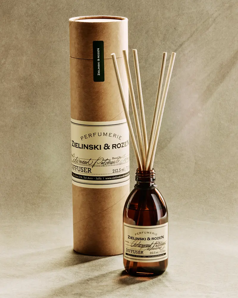 Cedarwood, Patchouli, Jasmine