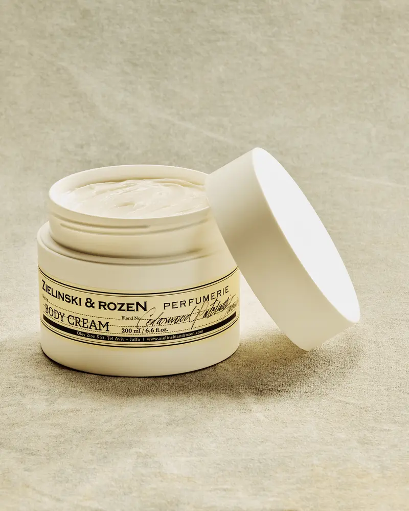 Cedarwood, Patchouli, Jasmine