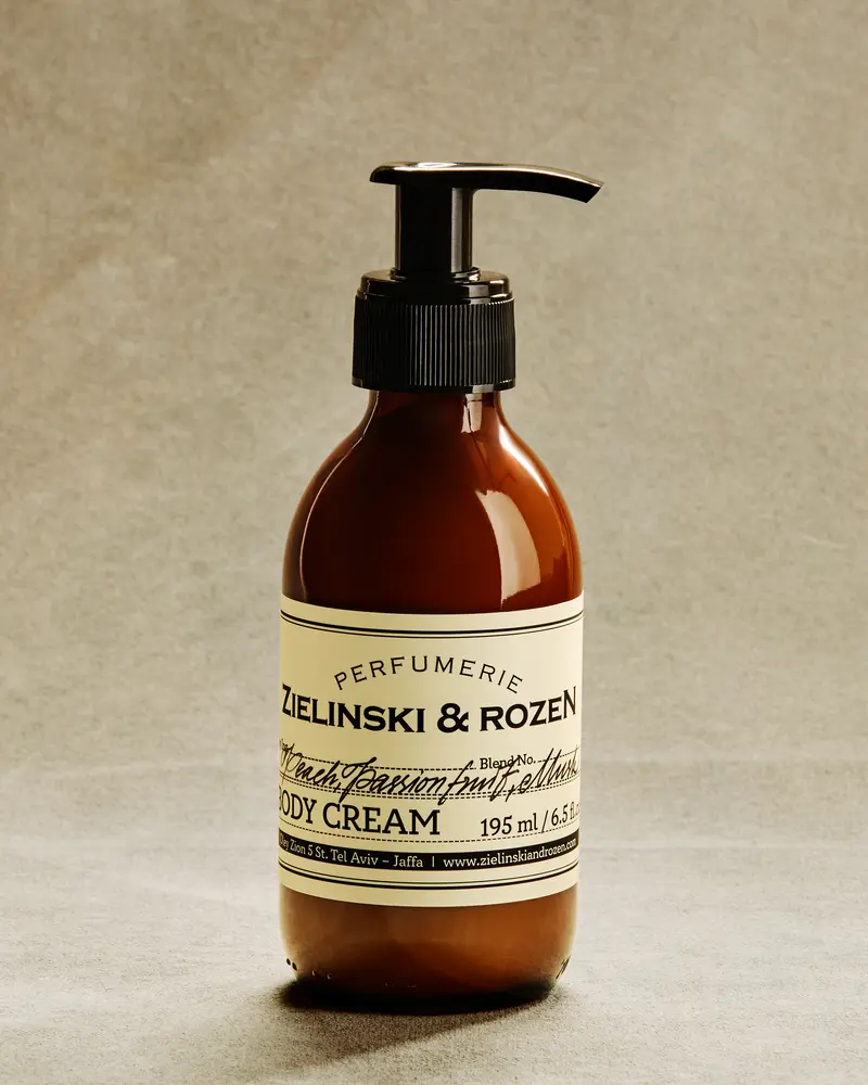 Peach, Passion fruit, Musk