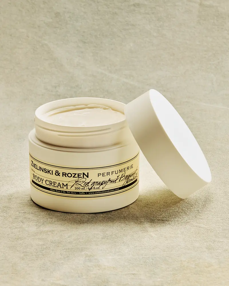 Red grapefruit, Bergamot, Amber