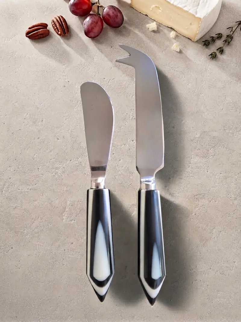 The RONA Cheese Knife Set – Black & White Resin